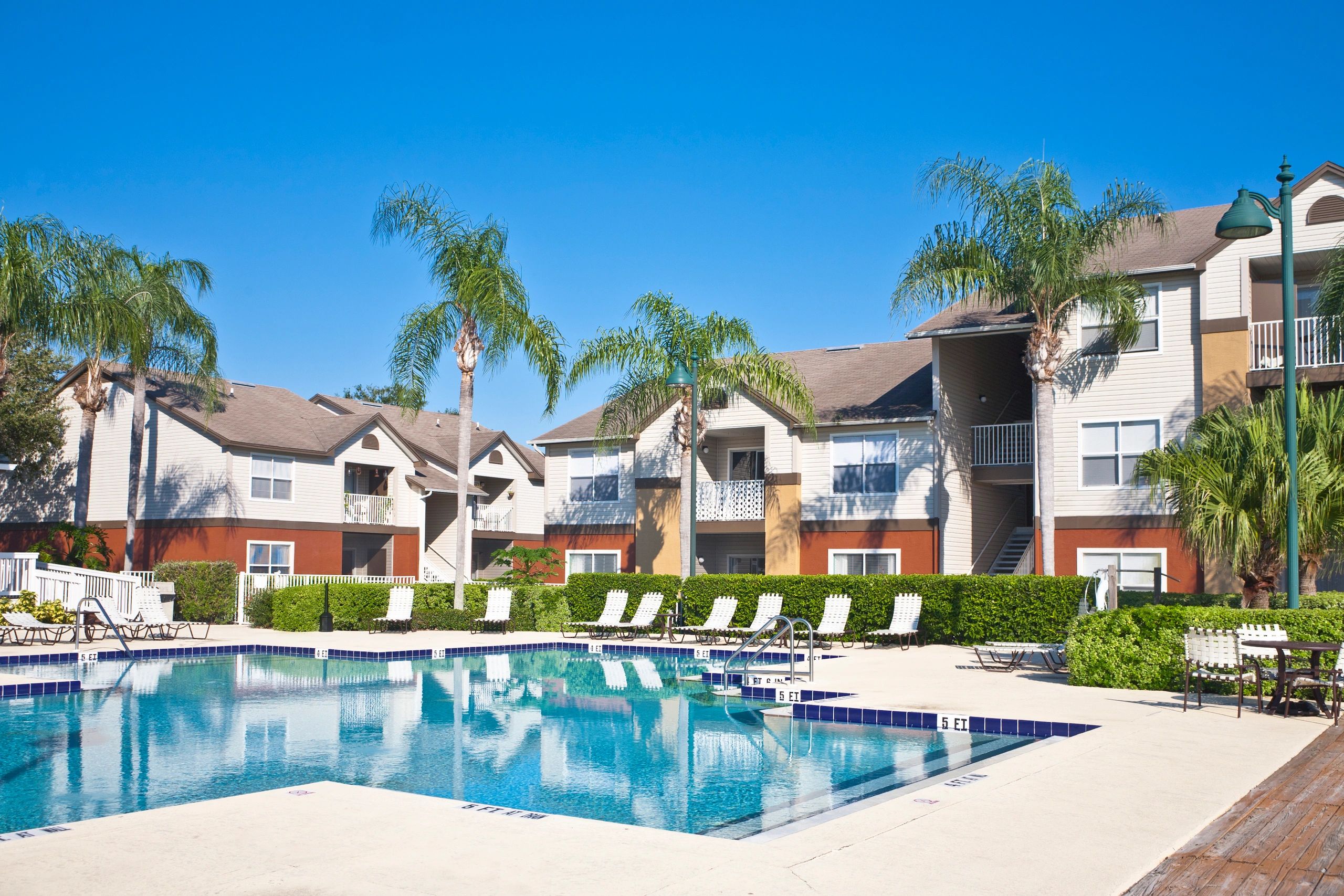 clean apartment community pool